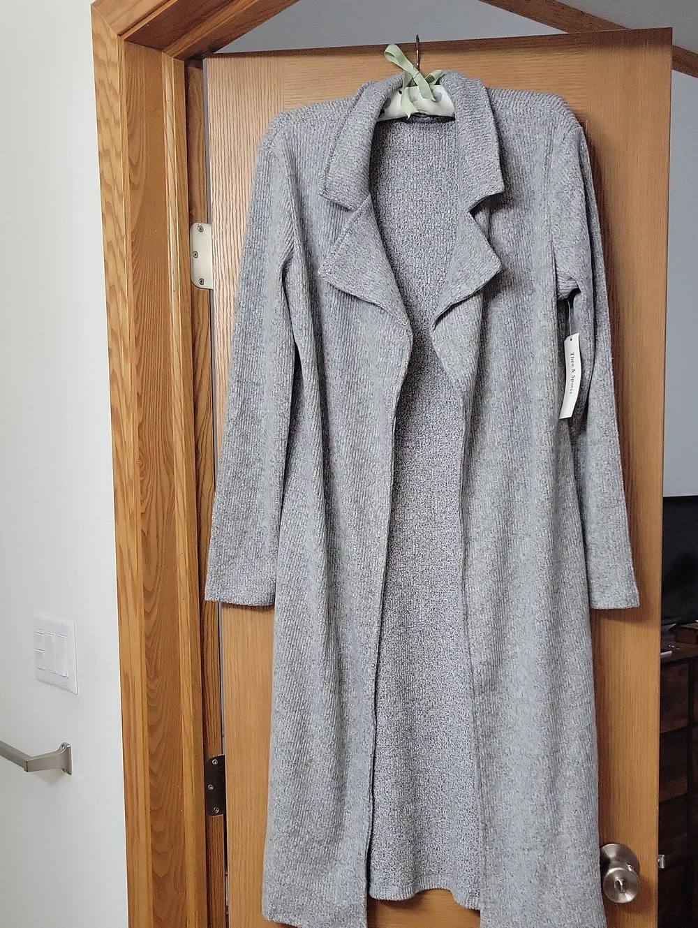 NWT -- Theo & Spence Light Gray Long Knit Duster Cardigan